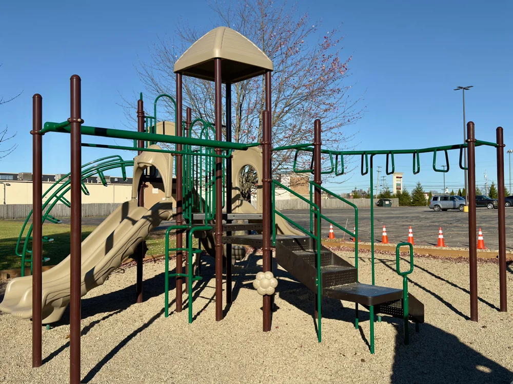 youngstown-ohio-church-commercial-playground-equipment-p13794 (3)