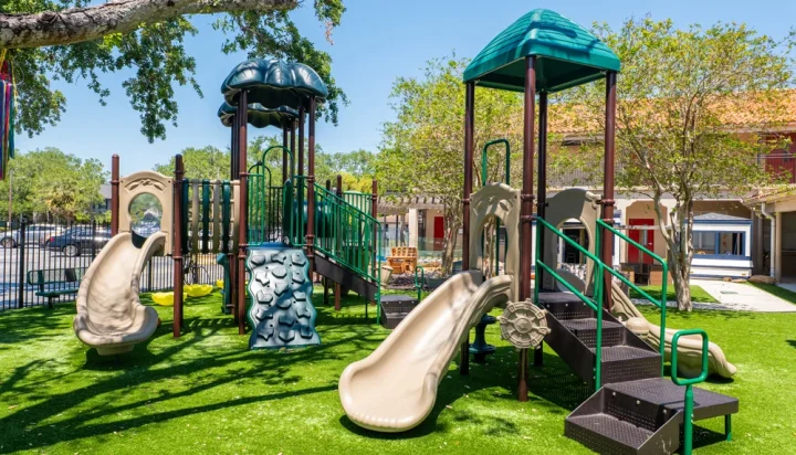 tampa-florida-school-playground-equipment-turf- (3)