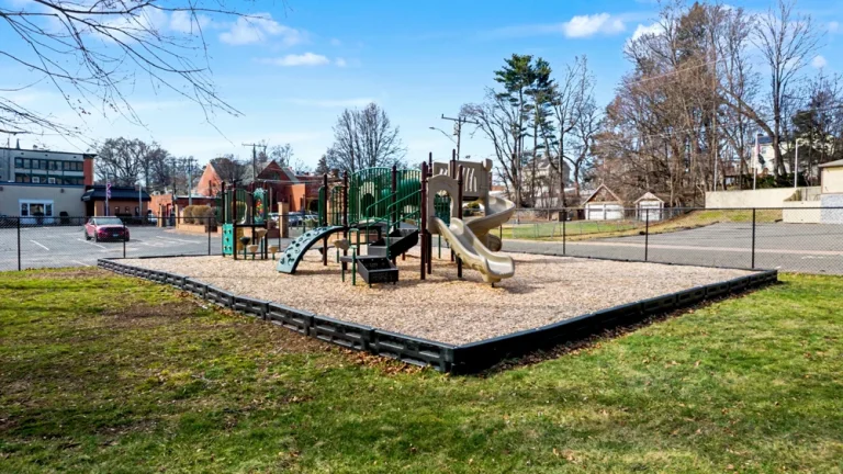 manchester-connecticut-church-playground-equipment-wood-mulch- (18)