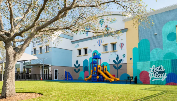 west-palm-beach-florida-school-playground-equipment-poured-in-place-turf-site-furniture- (8)